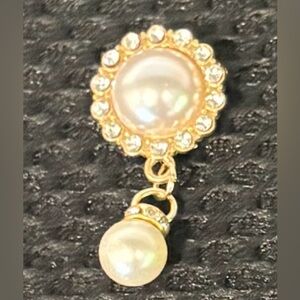 Gold Tone Faux Pearl & Rhinestone Dangle Brooch